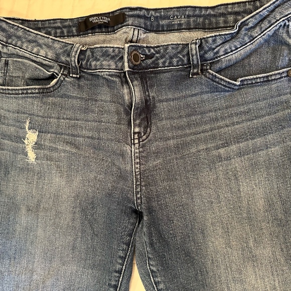 Simply Vera - Vera Wang Denim - Cropped Capri - Mid-rise - Size 8 - Picture 4 of 6